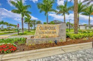 9249 Crestview Circle, Palm Beach Gardens, FL 33412 Photo