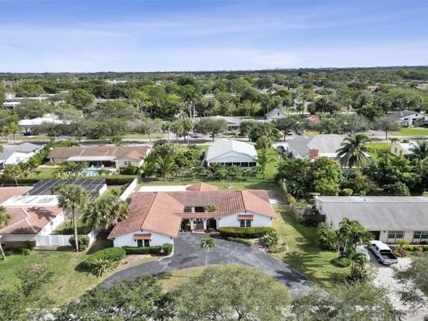 65 W Palm Dr, Margate, FL 33063