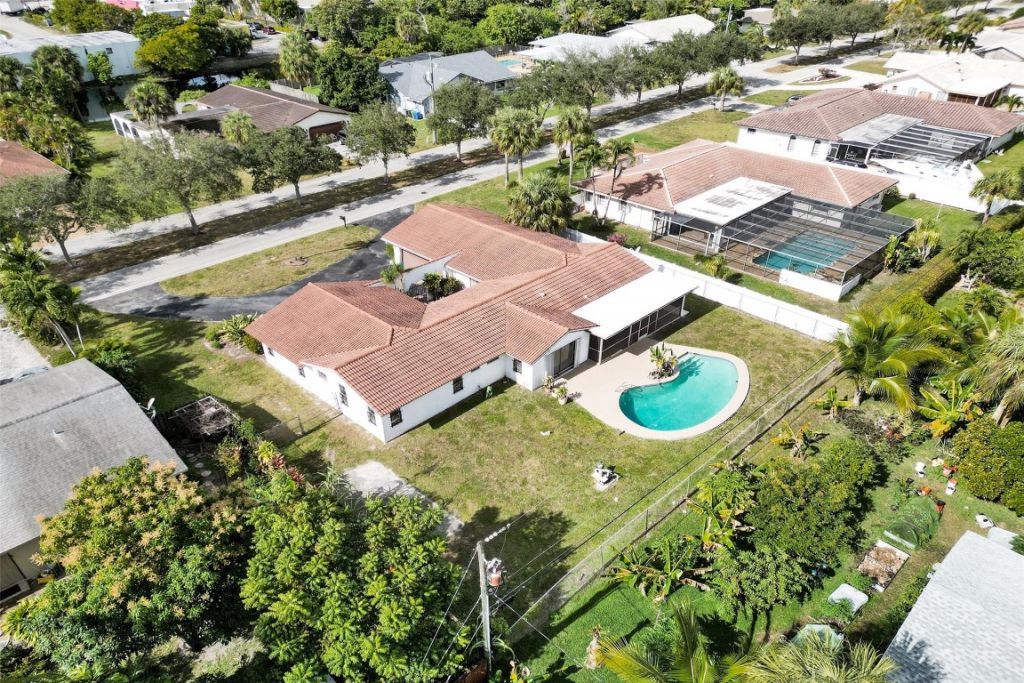 65 W Palm Drive, Margate, FL 33063 Photo