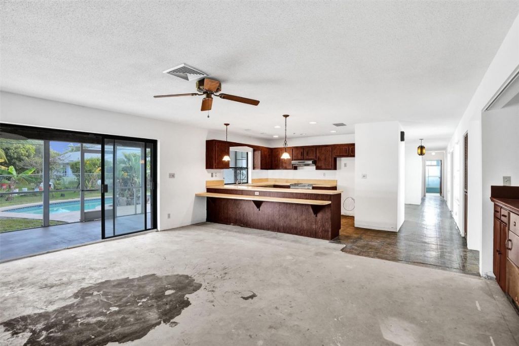 65 W Palm Drive, Margate, FL 33063 Photo