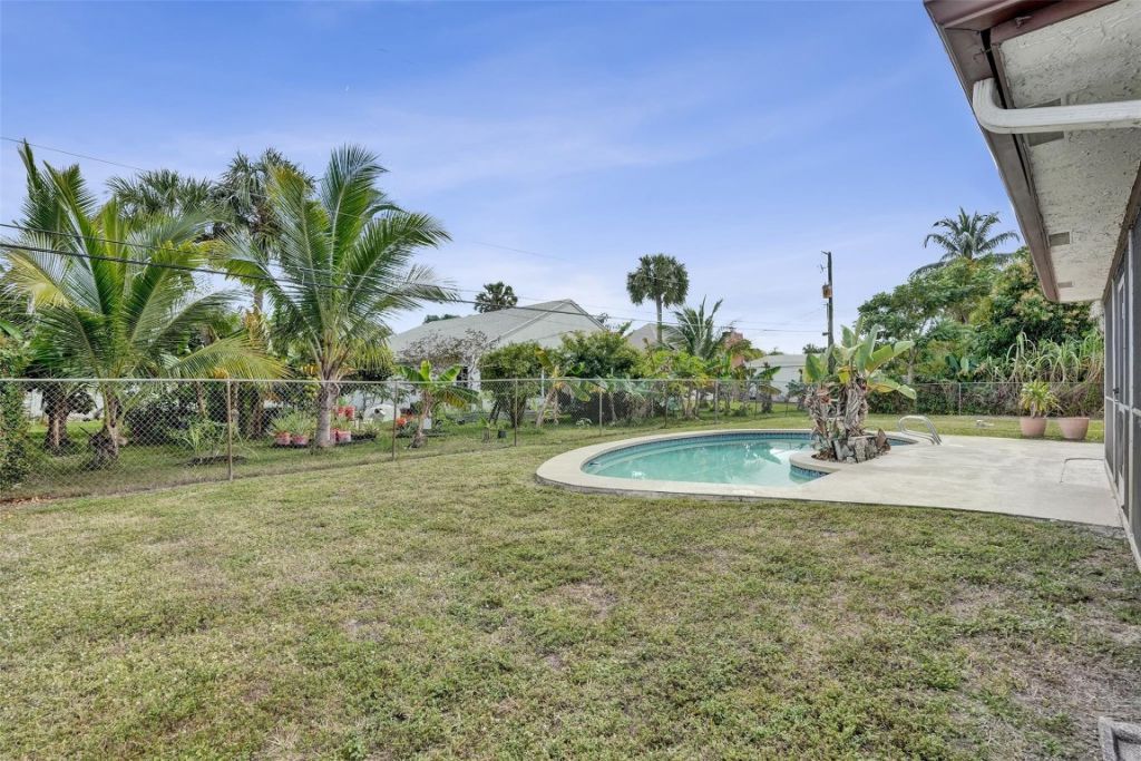 65 W Palm Drive, Margate, FL 33063 Photo