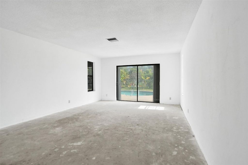 65 W Palm Drive, Margate, FL 33063 Photo