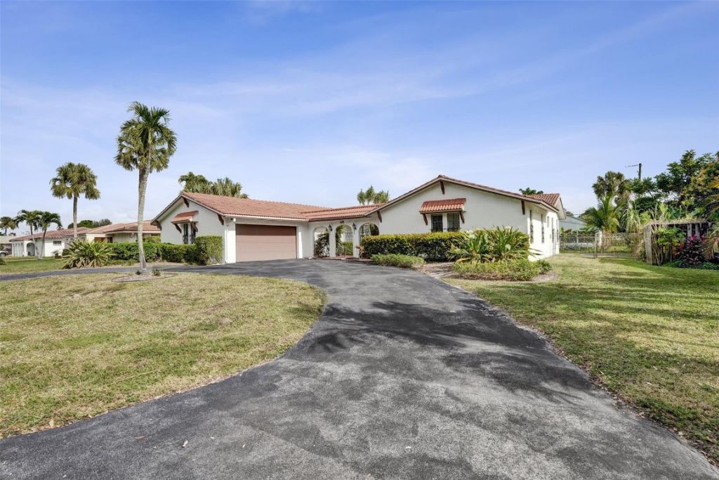 65 W Palm Drive, Margate, FL 33063 Photo