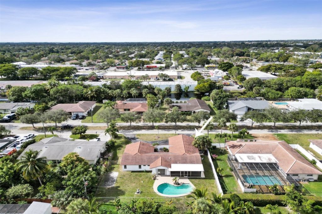 65 W Palm Drive, Margate, FL 33063 Photo