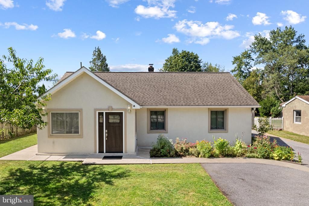 1402 STERIGERE, NORRISTOWN, PA 19403