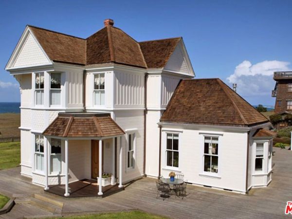 45340 Little Lake Street, Mendocino, CA 95460