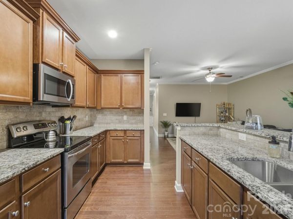 4648 Craigmoss Lane, Charlotte, NC 28278