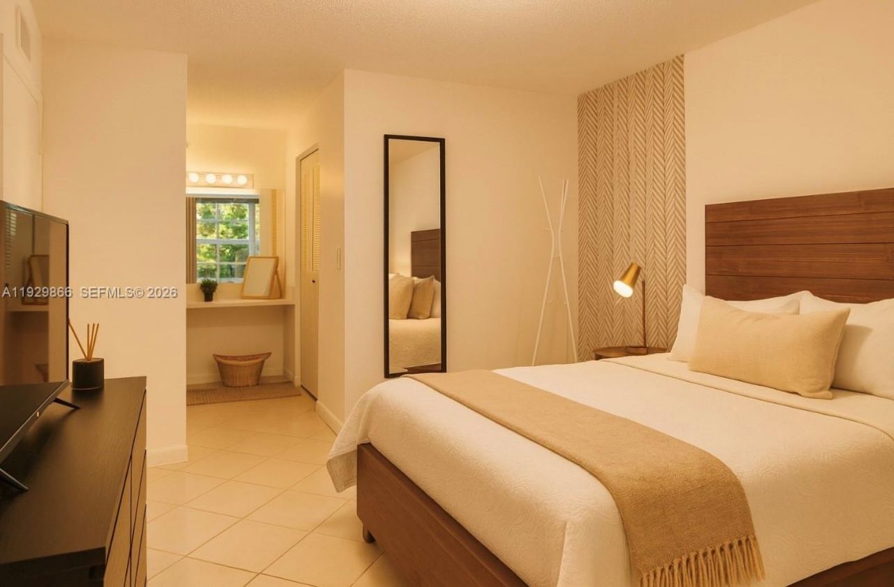 19601 E Country Club Dr, Unit 7202, Aventura, FL 33180 Photo