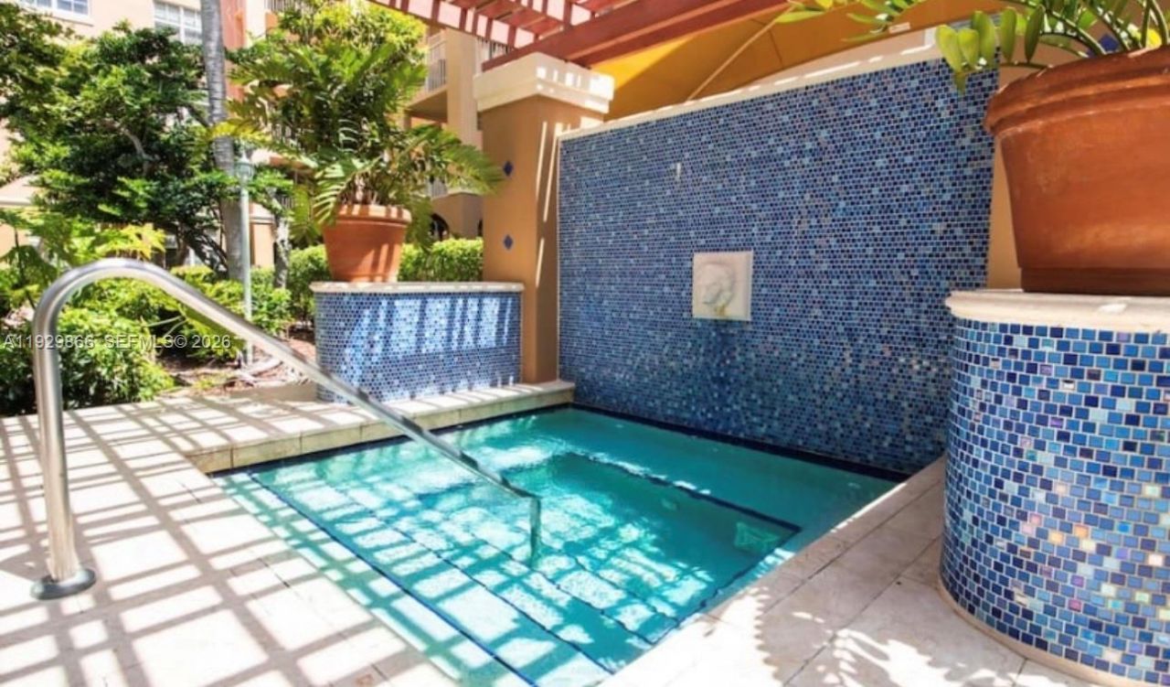 19601 E Country Club Dr, Unit 7202, Aventura, FL 33180 Photo