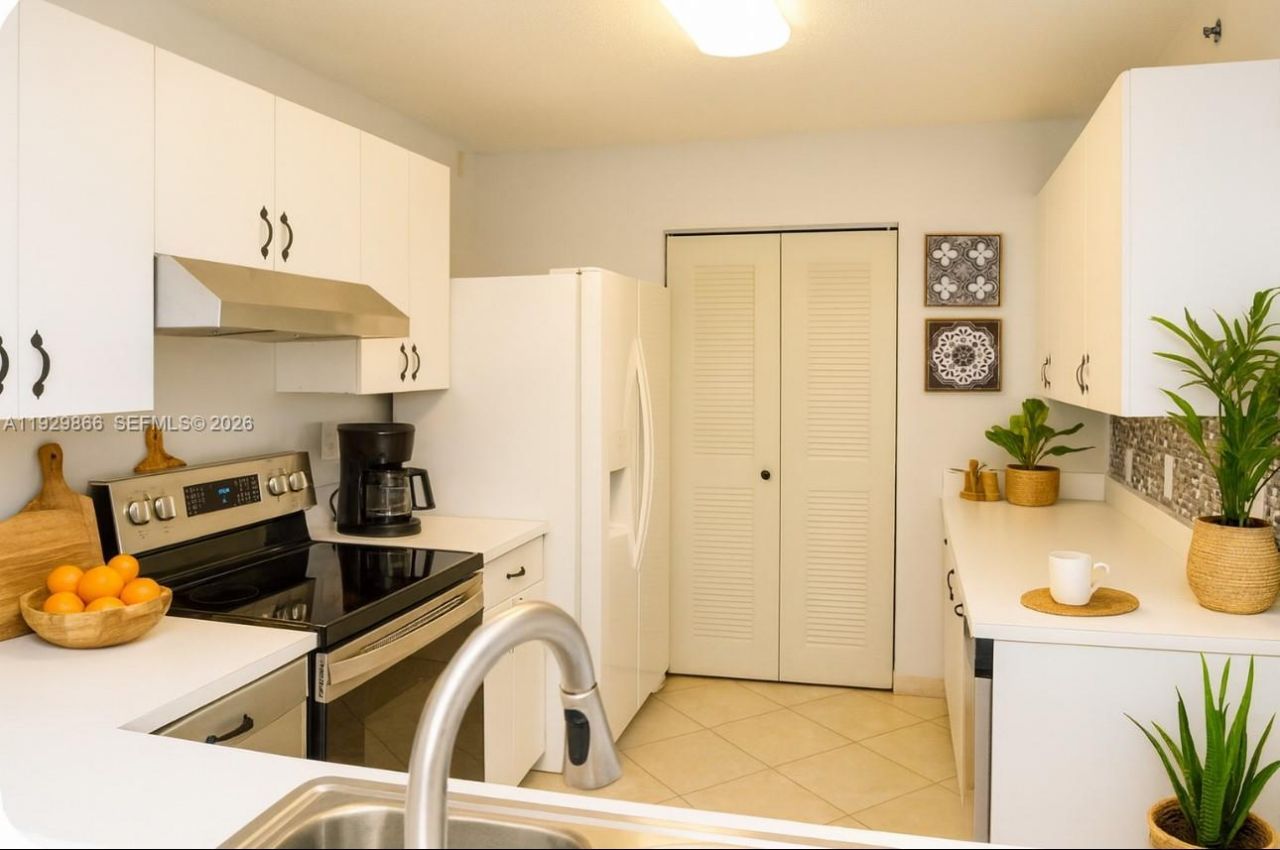 19601 E Country Club Dr, Unit 7202, Aventura, FL 33180 Photo