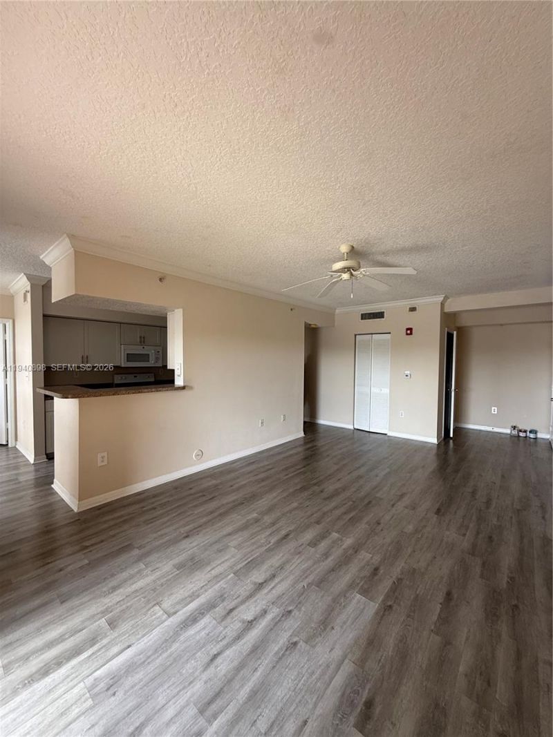 11650 SW 2nd St, Unit 16108, Pembroke Pines, FL 33025 Photo
