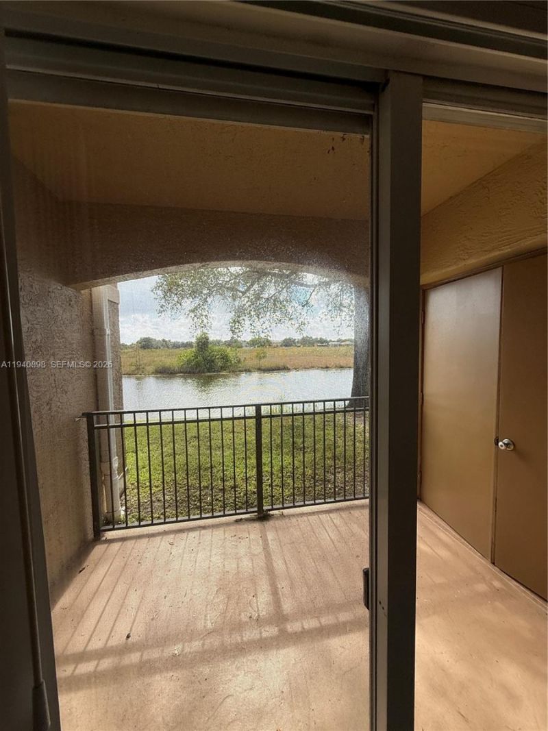 11650 SW 2nd St, Unit 16108, Pembroke Pines, FL 33025 Photo