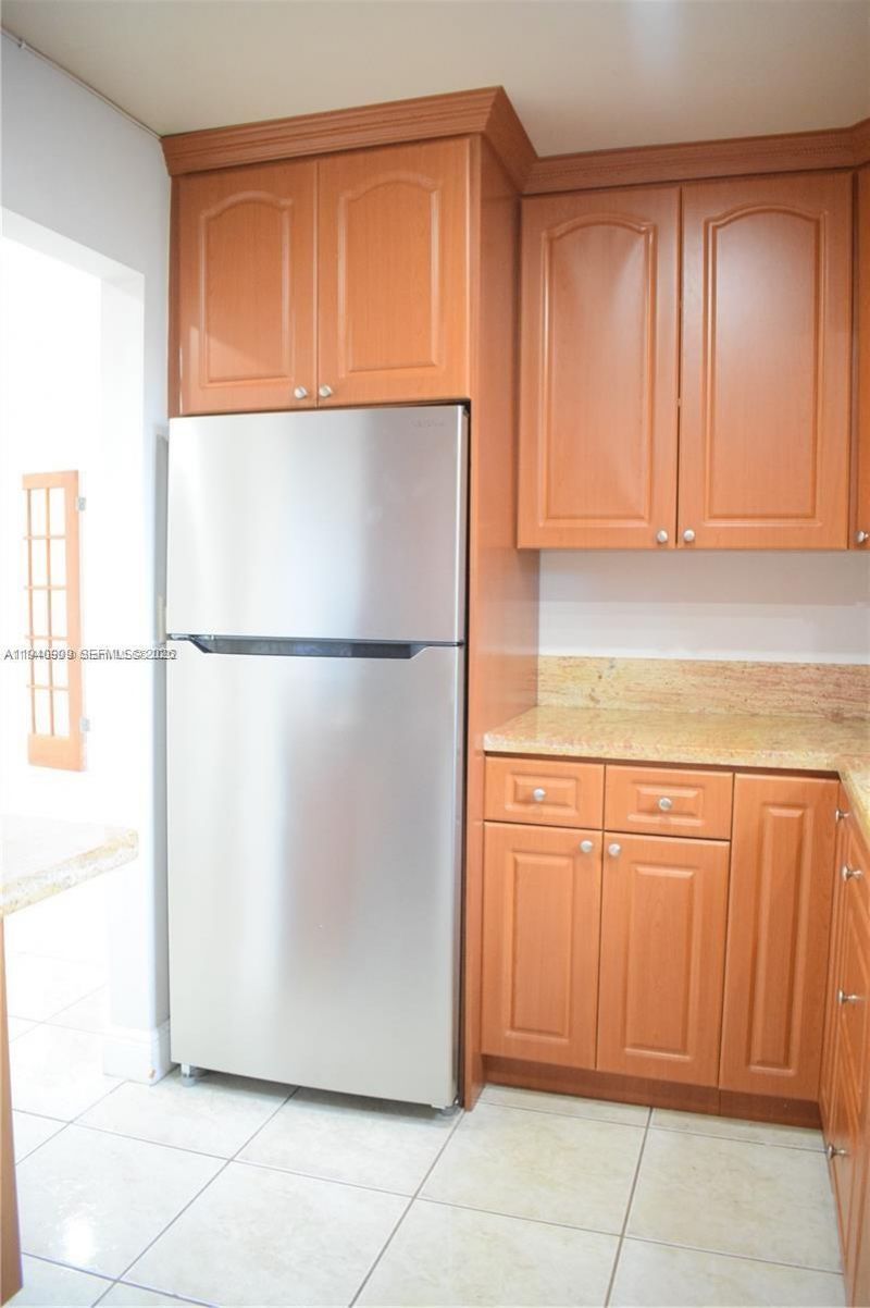 1020 94th St, Unit 301, Bay Harbor Islands, FL 33154 Photo