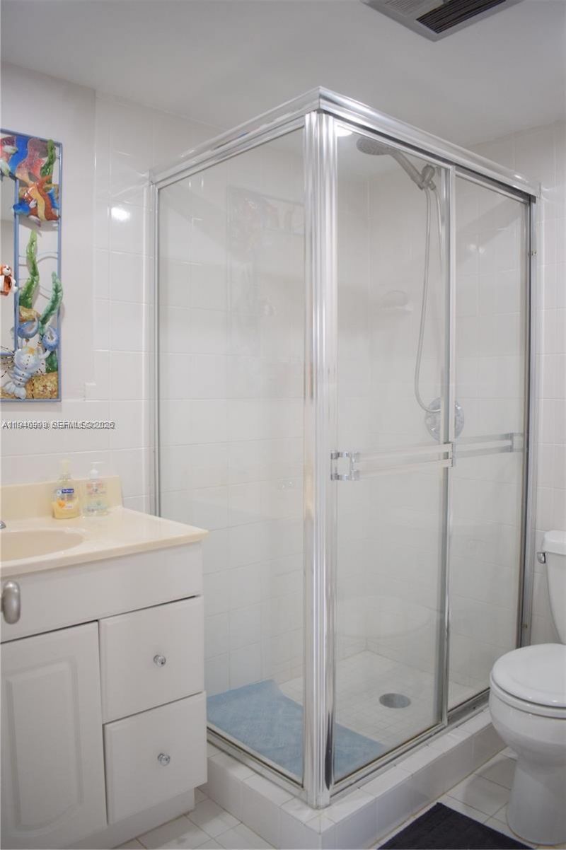 1020 94th St, Unit 301, Bay Harbor Islands, FL 33154 Photo