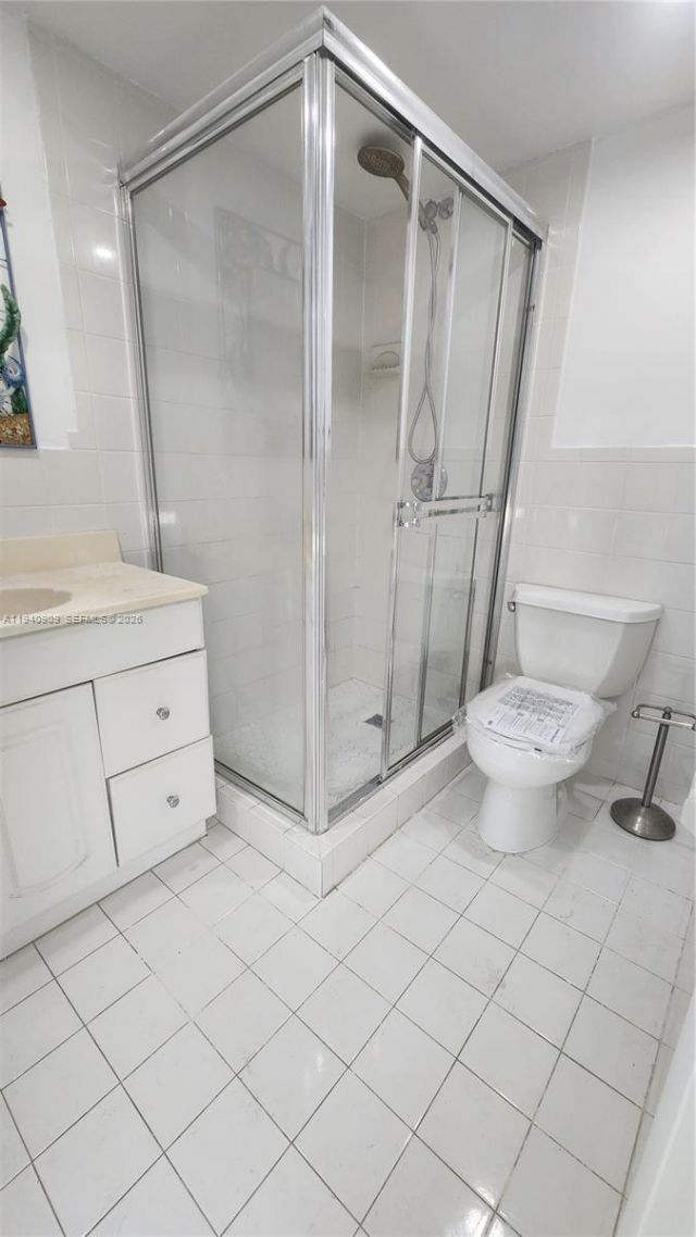 1020 94th St, Unit 301, Bay Harbor Islands, FL 33154 Photo