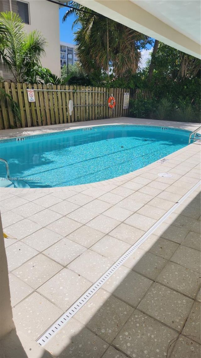 1020 94th St, Unit 301, Bay Harbor Islands, FL 33154 Photo