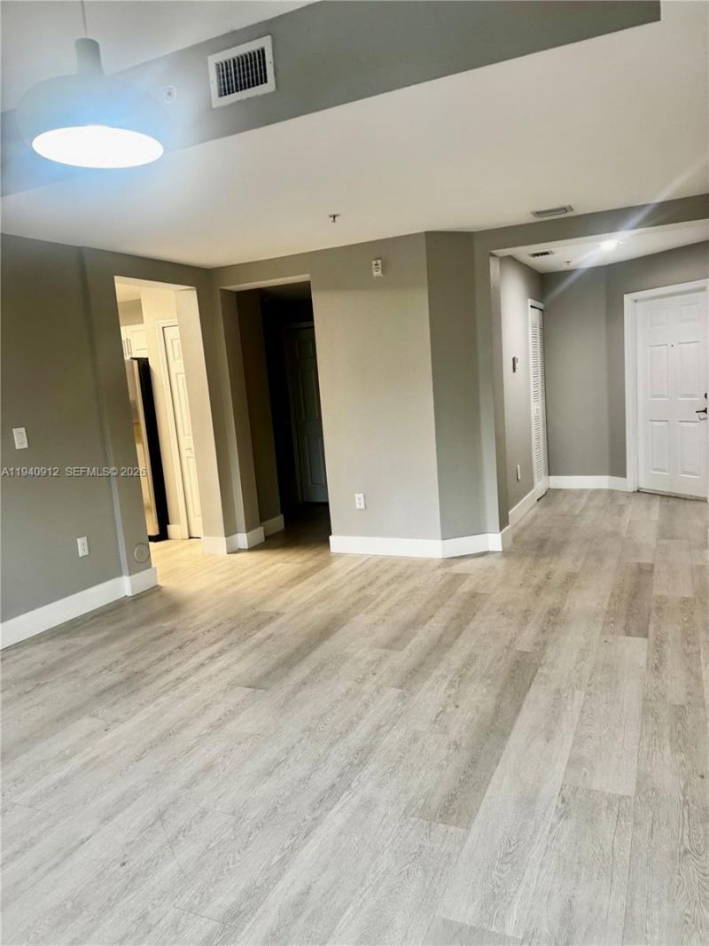 11403 NW 89th St, Unit 209, Doral, FL 33178 Photo