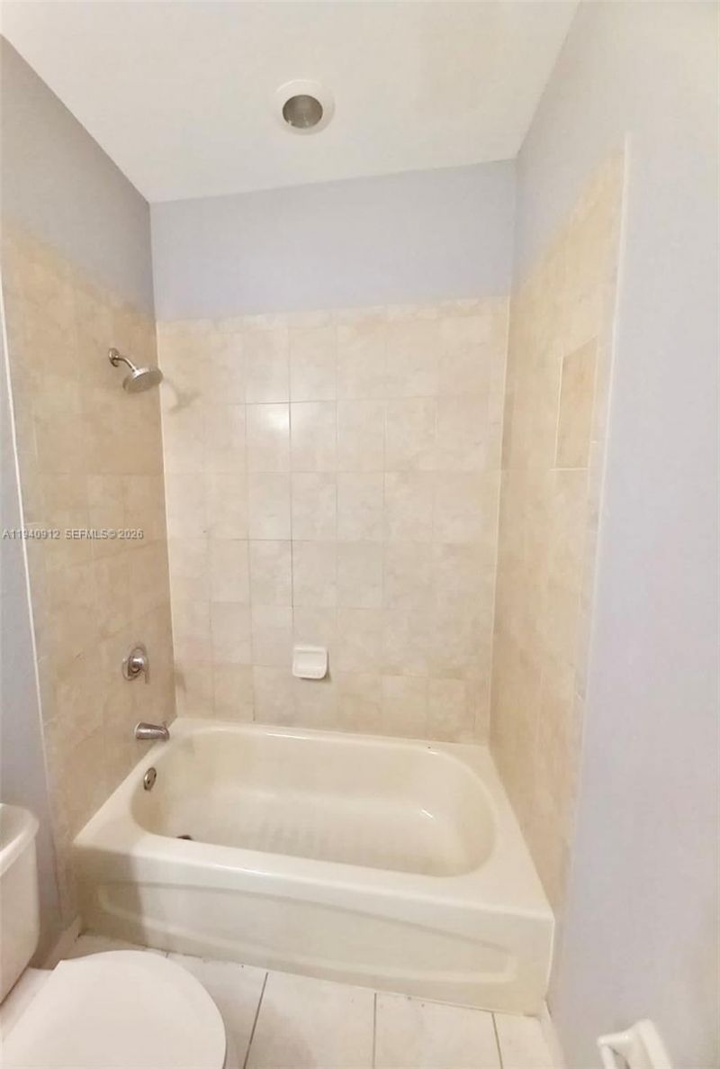 11403 NW 89th St, Unit 209, Doral, FL 33178 Photo
