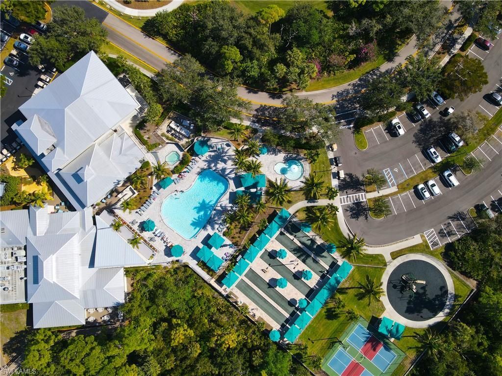 21809 Masters Cir, Estero, FL 33928 Photo