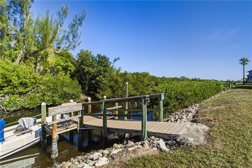 5301 Blue Crab Cir, Unit 4, Bokeelia, FL 33922 Photo