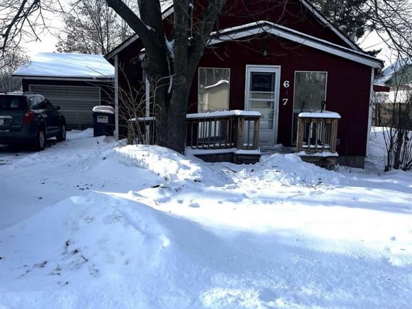 647 LAKE STREET, White Lake, WI 54491