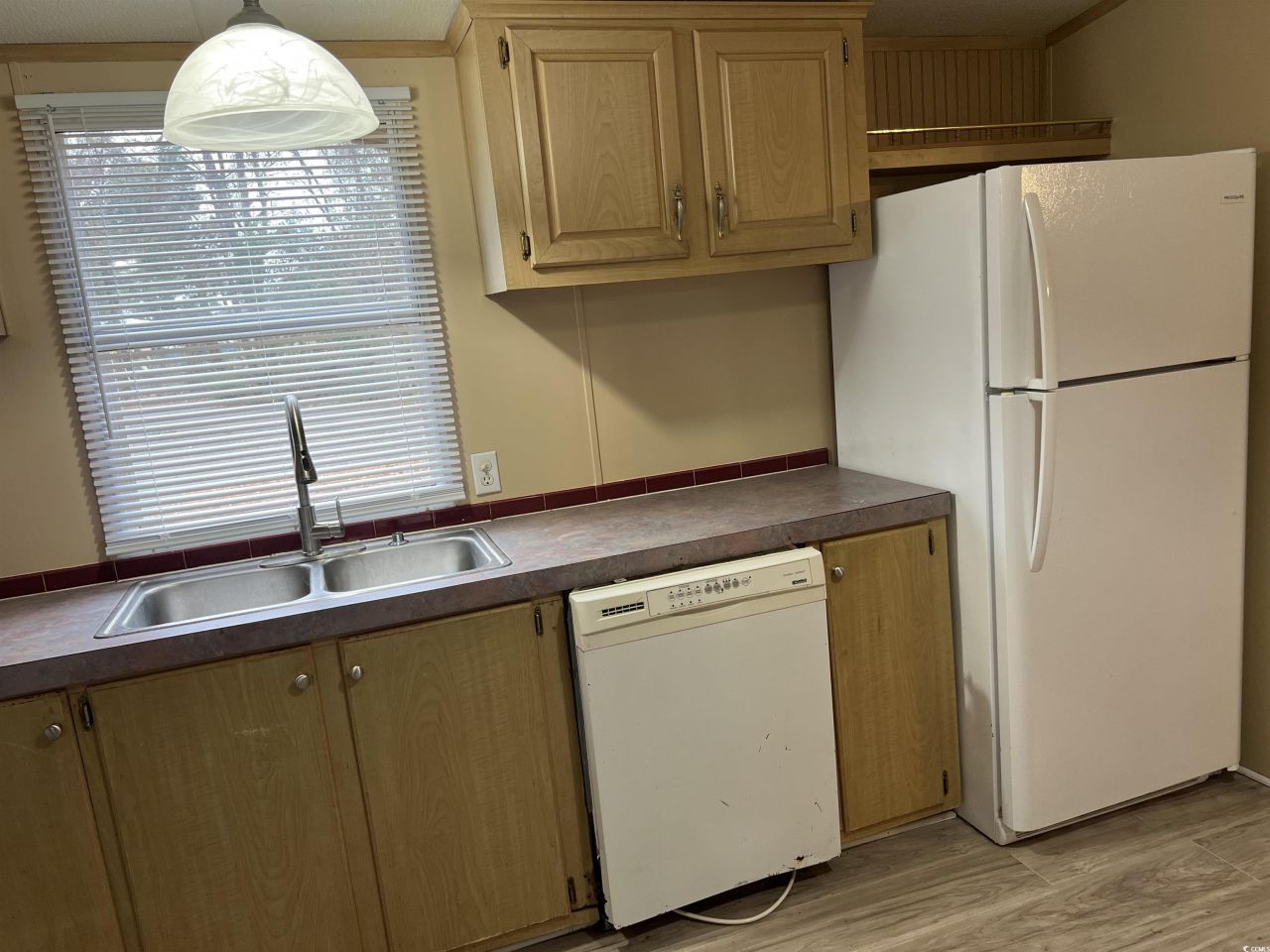 451 Sutton Dr.  Photo 9