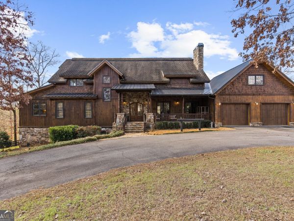 98 S Saddleback Trail, Blue Ridge, GA 30513