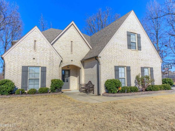 770 Bouldercrest Drive, Southaven, MS 38672