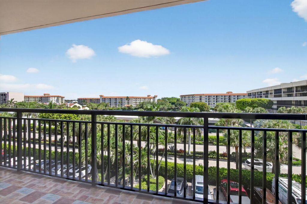 2667 N Ocean Boulevard, Unit 405-I, Boca Raton, FL 33431 Photo