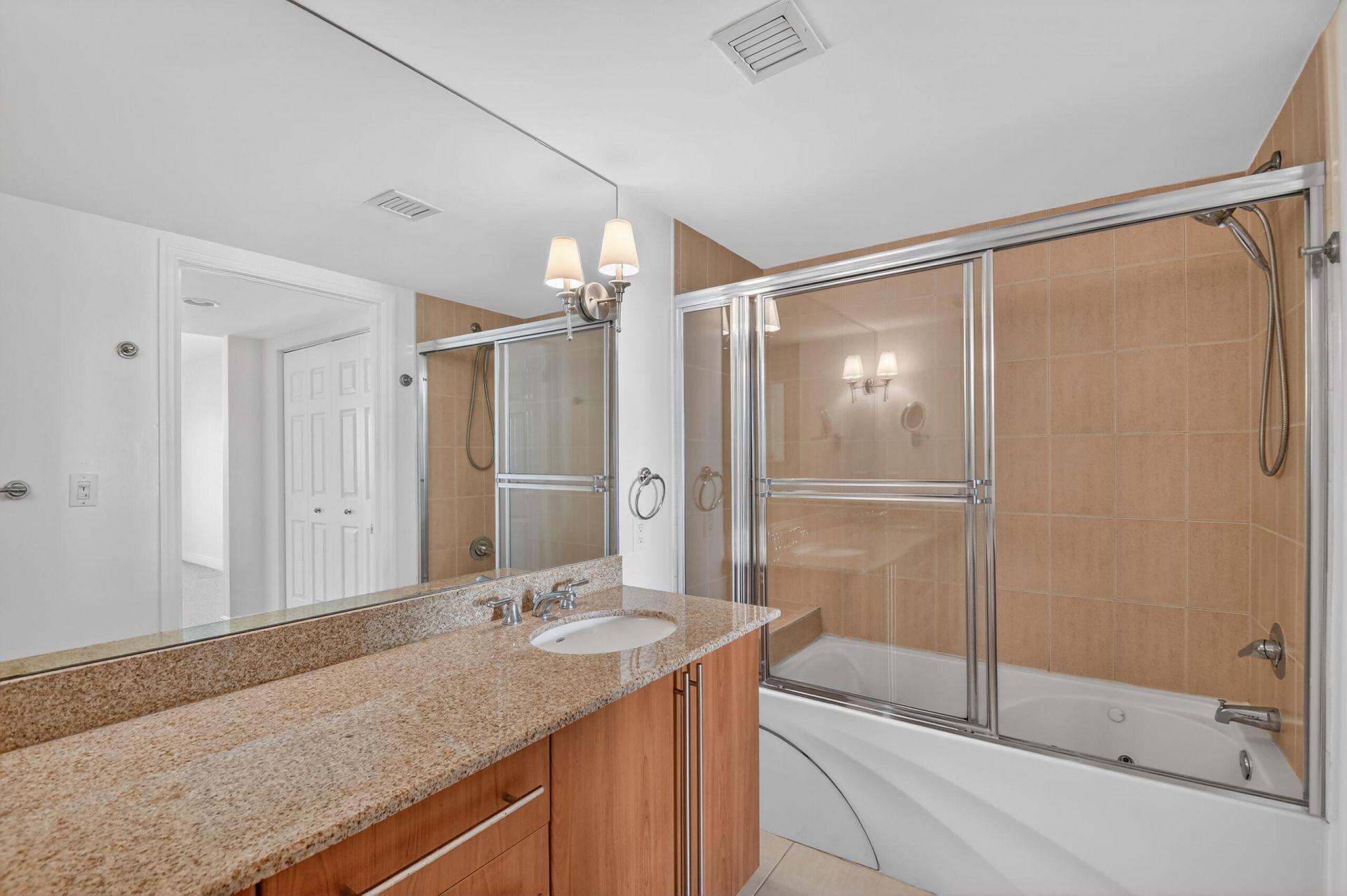 610 Clematis Street, Unit 631, West Palm Beach, FL 33401 Photo