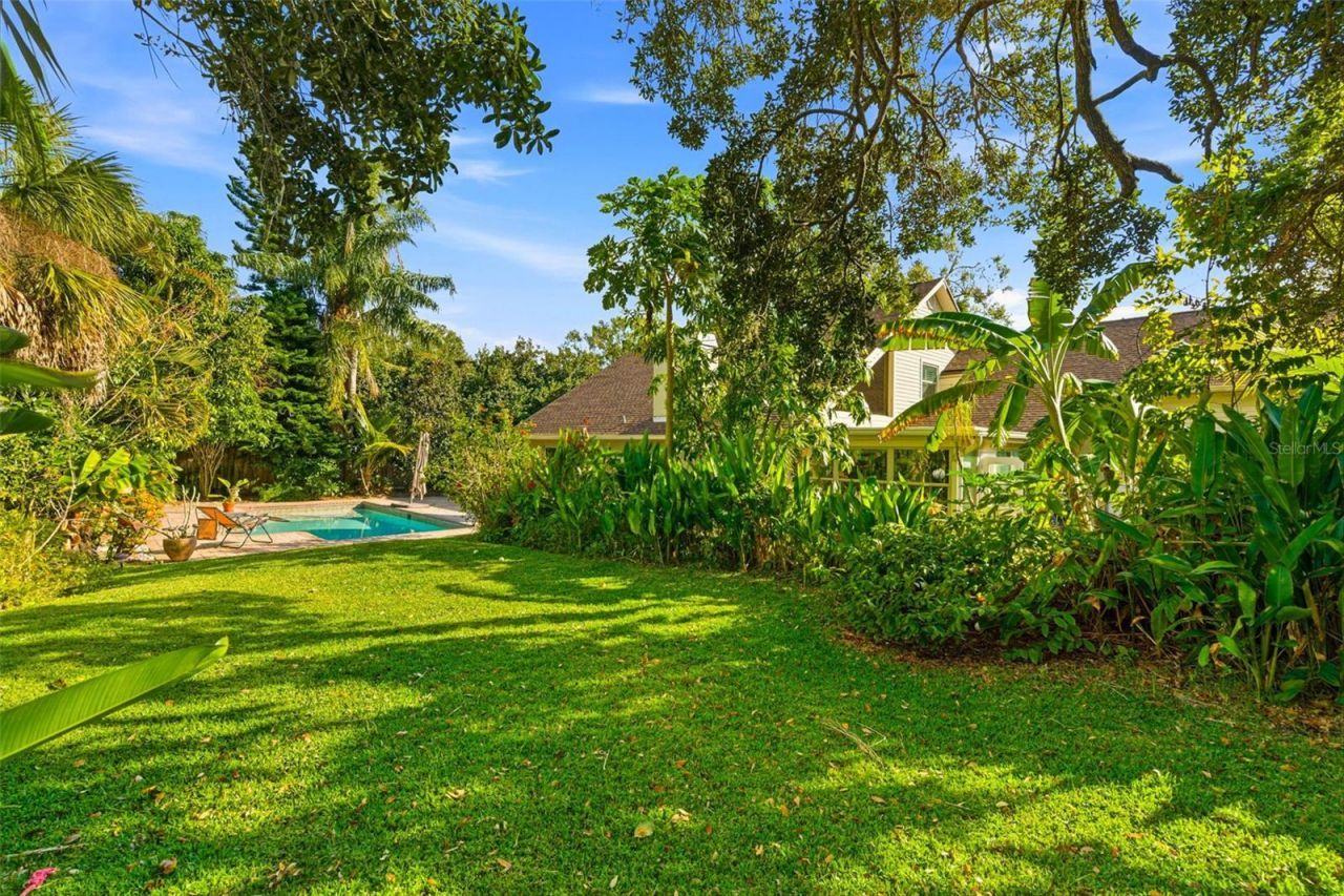 5026 Barrowe Drive, Tampa, FL 33624 Photo