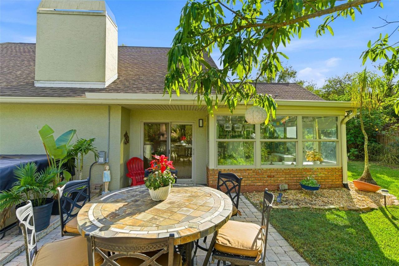 5026 Barrowe Drive, Tampa, FL 33624 Photo