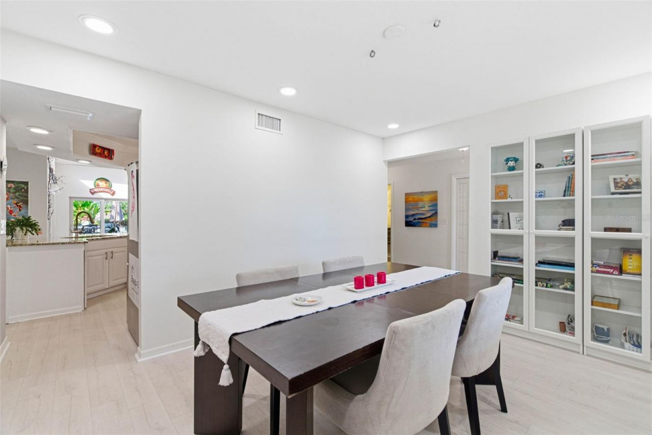 5026 Barrowe Drive, Tampa, FL 33624 Photo