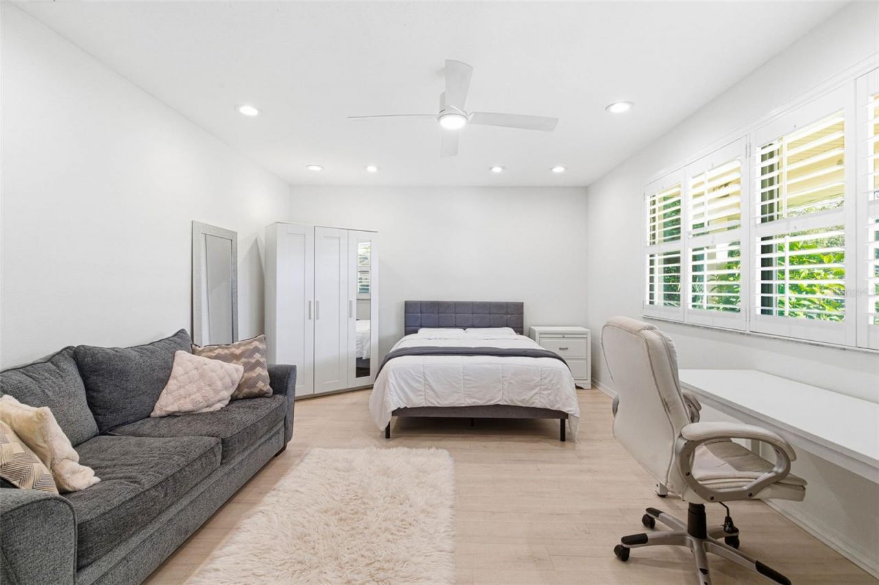 5026 Barrowe Drive, Tampa, FL 33624 Photo