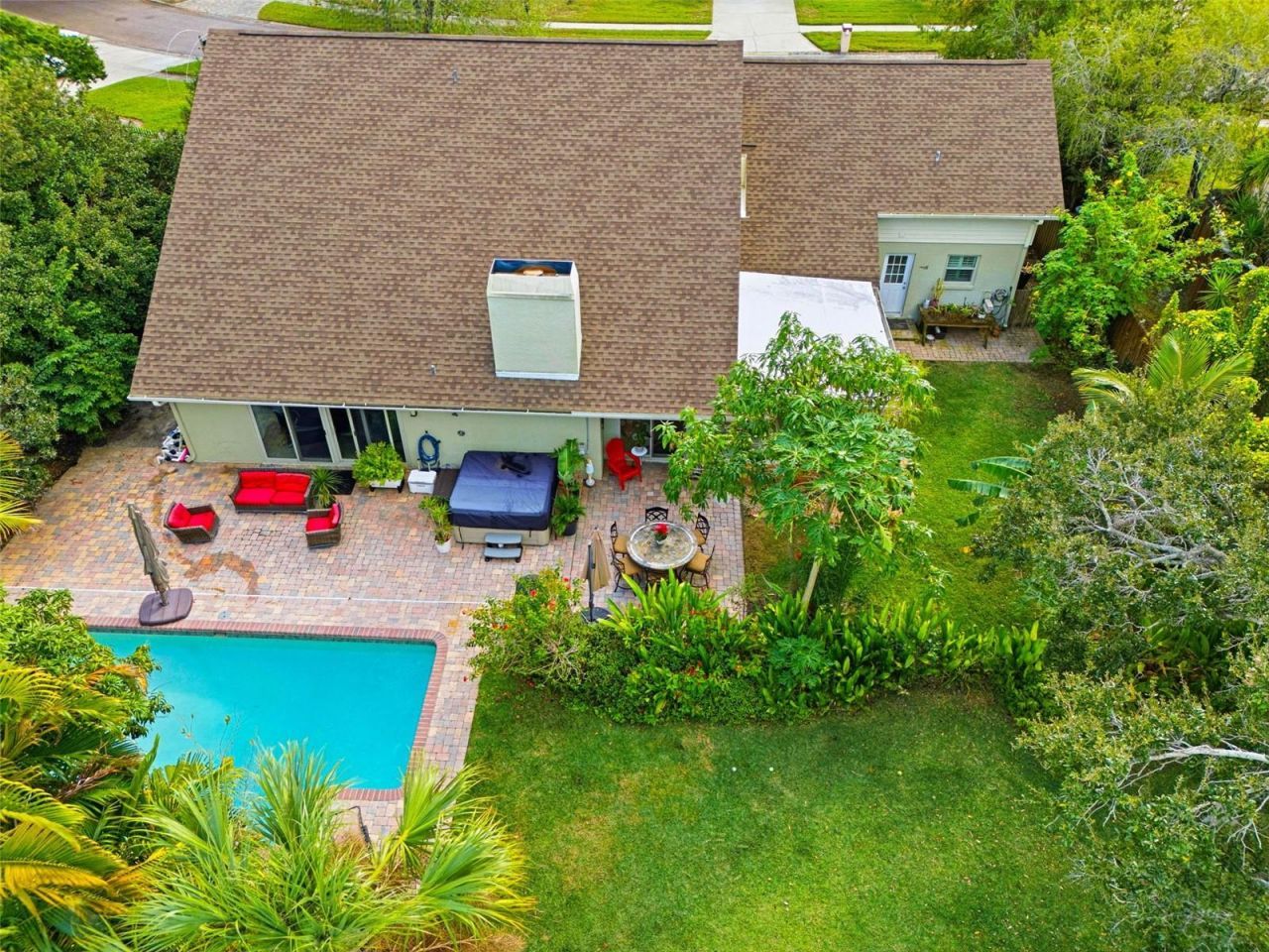 5026 Barrowe Drive, Tampa, FL 33624 Photo