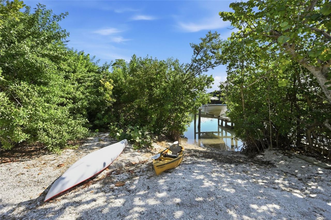 1660 16th Street E, Boca Grande, FL 33921 Photo