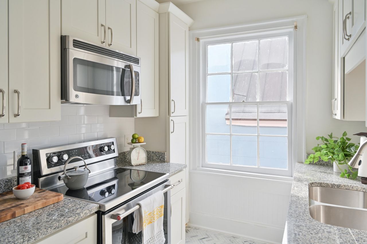 35 Society Street Photo 11