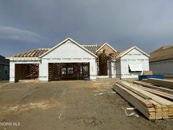 9830 Featherwood Lane, Sylvania, OH 43560