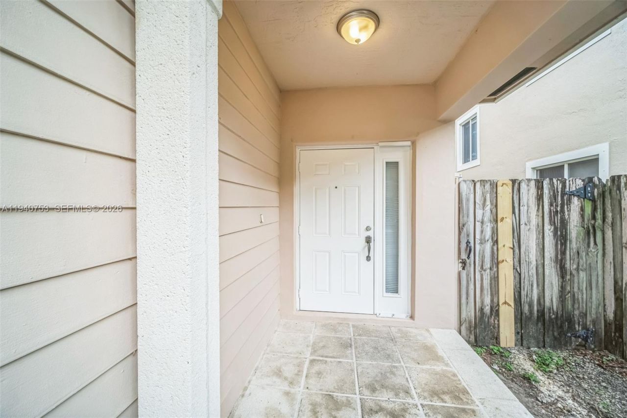 3223 SE 2nd Dr, Homestead, FL 33033 Photo