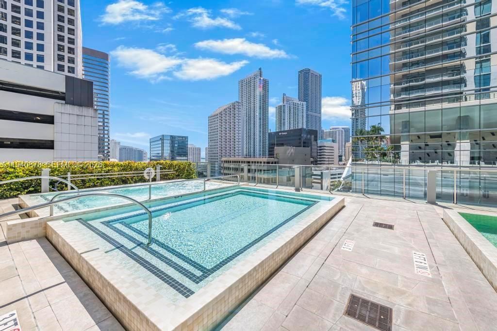 68 SE 6th St , Unit 1710, Miami, FL 33131 Photo