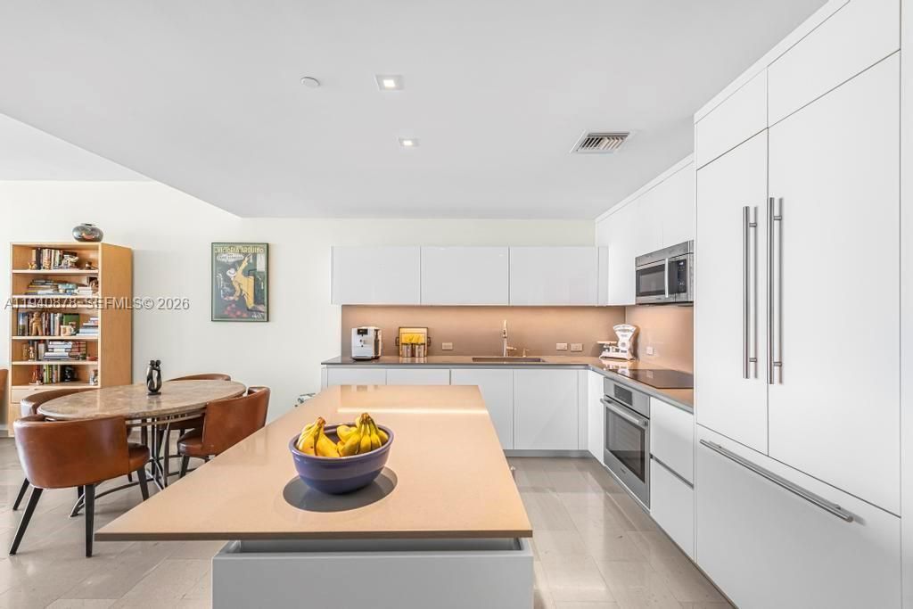 68 SE 6th St , Unit 1710, Miami, FL 33131 Photo