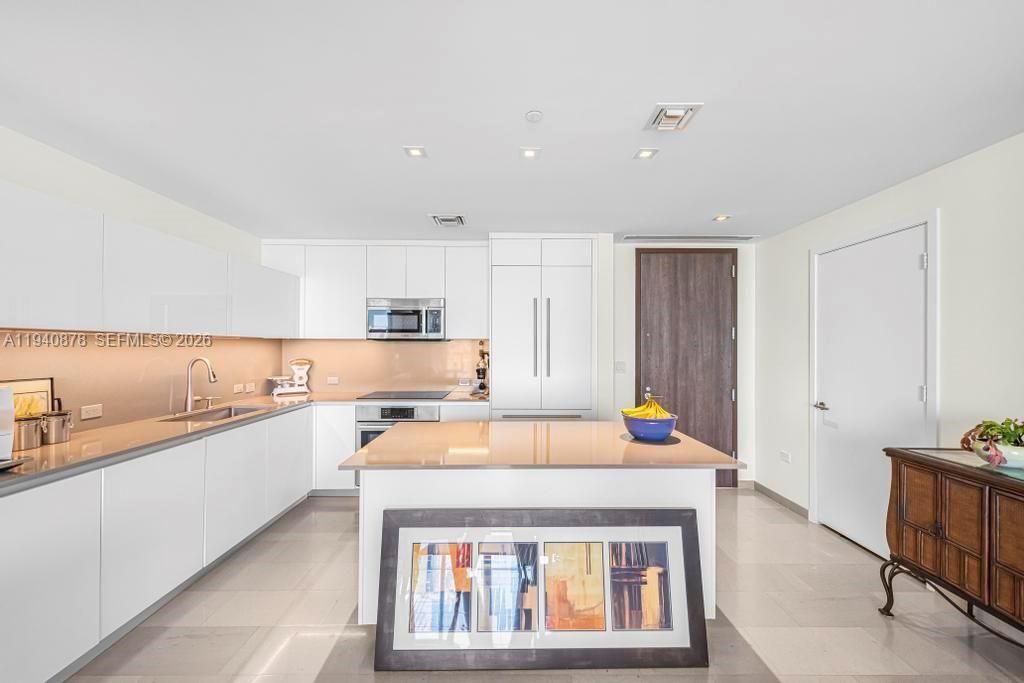 68 SE 6th St , Unit 1710, Miami, FL 33131 Photo