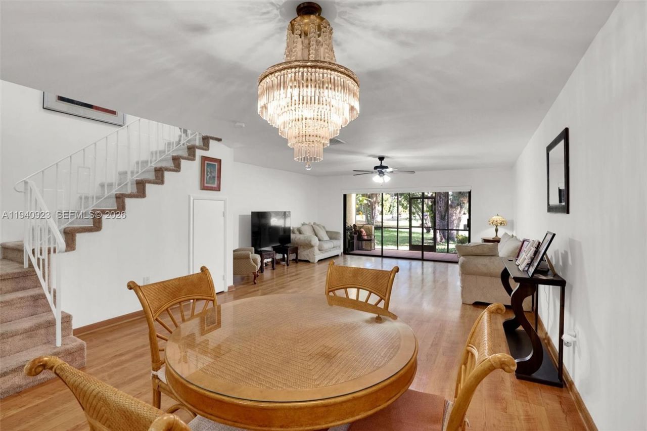 3865 Estepona Ave, Doral, FL 33178 Photo