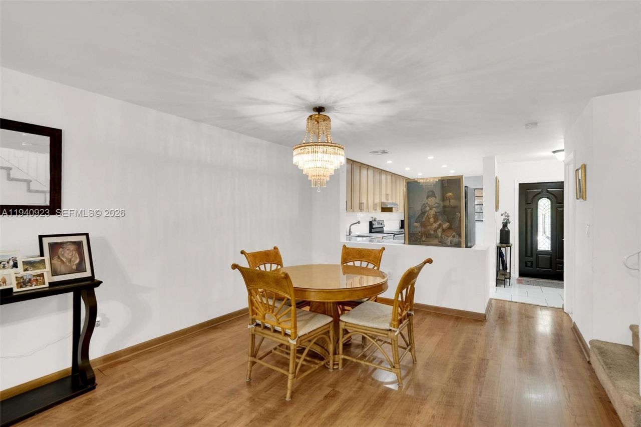 3865 Estepona Ave, Doral, FL 33178 Photo