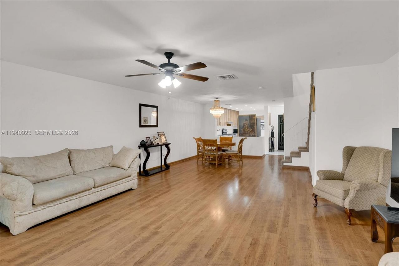 3865 Estepona Ave, Doral, FL 33178 Photo