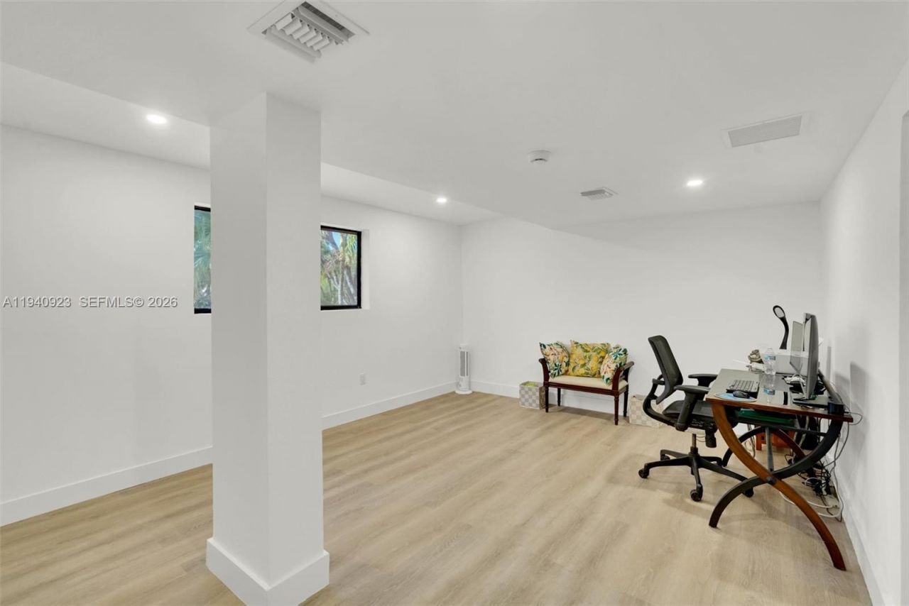 3865 Estepona Ave, Doral, FL 33178 Photo