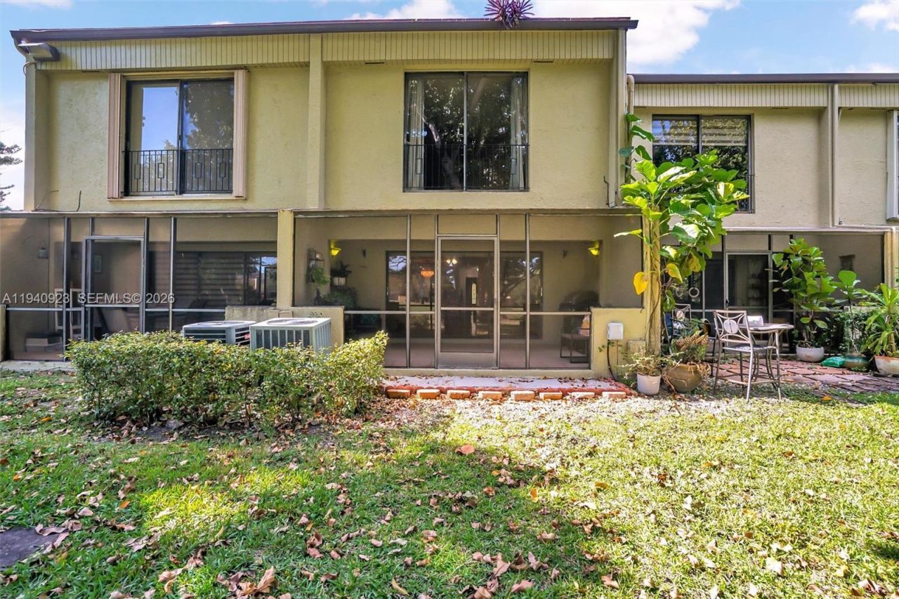 3865 Estepona Ave, Doral, FL 33178 Photo