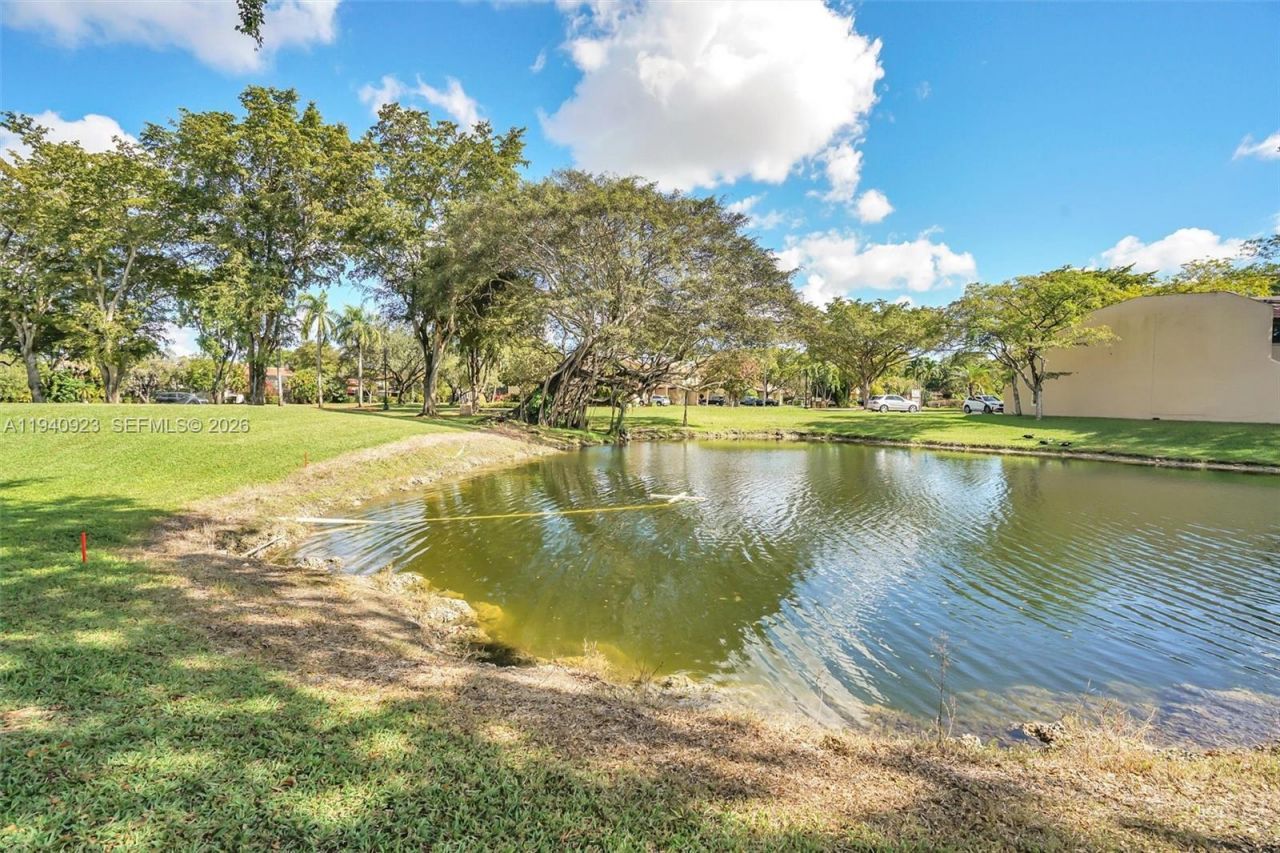 3865 Estepona Ave, Doral, FL 33178 Photo