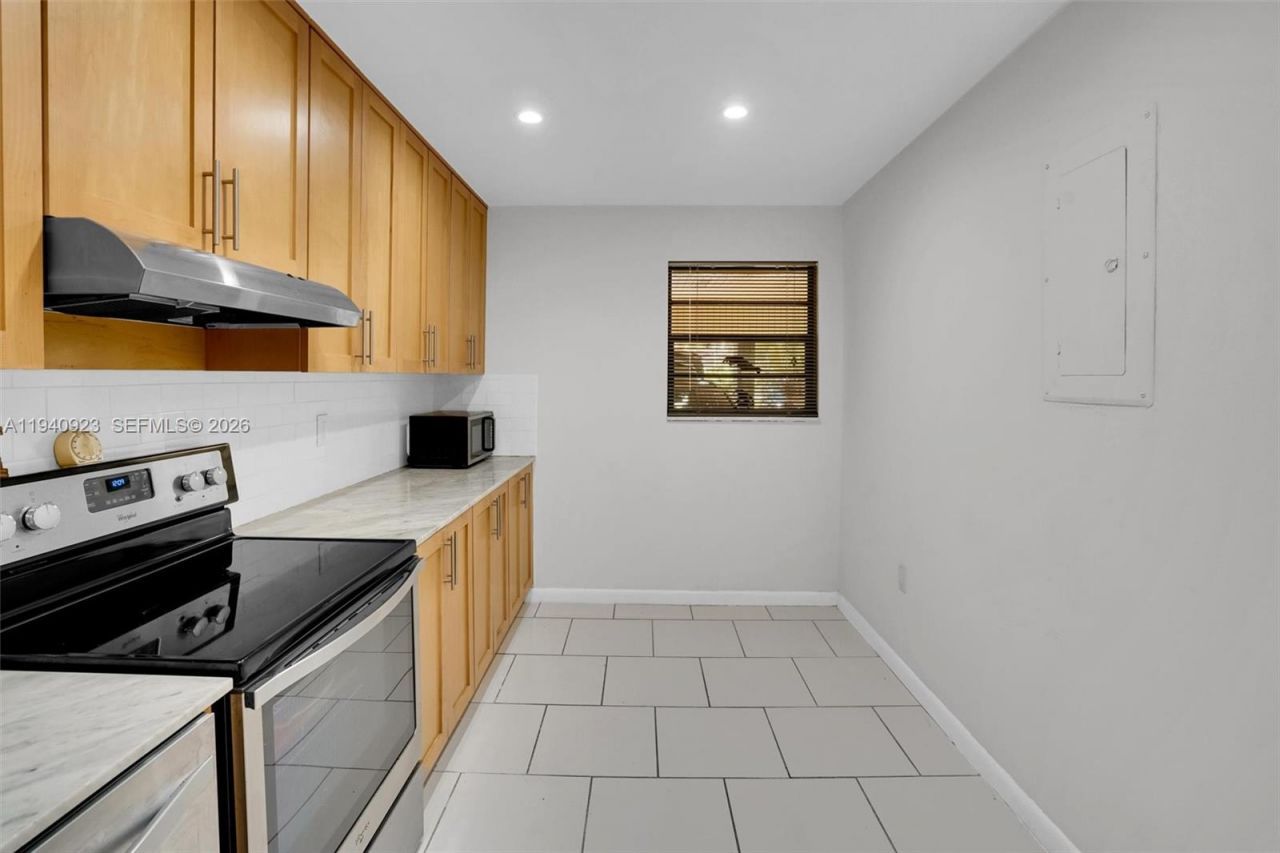 3865 Estepona Ave, Doral, FL 33178 Photo