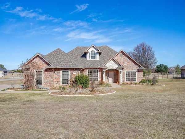 2300 E Emerald Bend, Granbury, TX 76049